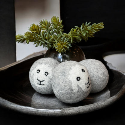 Eco-Friendly Wool Dryer Balls with Cute Sheep Design